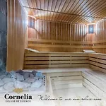 Sunrise View With Free In Cornelia Deluxe Residence, Free Parking بانسكو