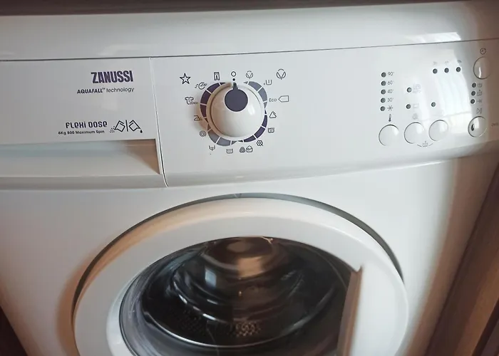 Sunrise View With Free And Bottle Of Wine In Cornelia Deluxe Residence, Free Parking