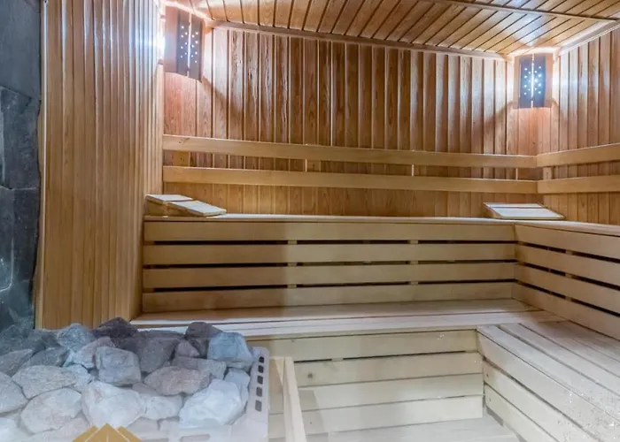 Sunrise View With Free And Bottle Of Wine In Cornelia Deluxe Residence, Free Parking Banszko