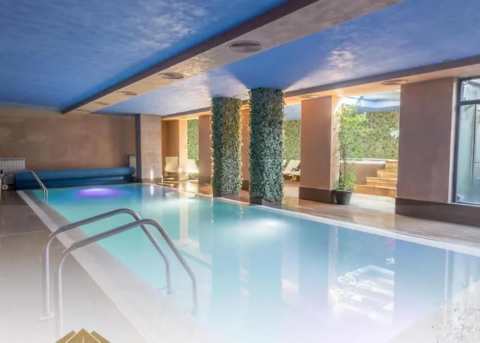 Sunrise View With Free And Bottle Of Wine In Cornelia Deluxe Residence, Free Parking * Bansko