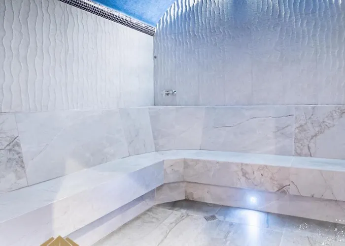 Sunrise View With Free And Bottle Of Wine In Cornelia Deluxe Residence, Free Parking Lägenhet *